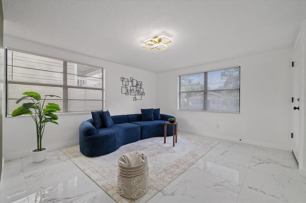 En Venta: $319,900 (3 camas, 2 baños, 1016 Pies cuadrados)