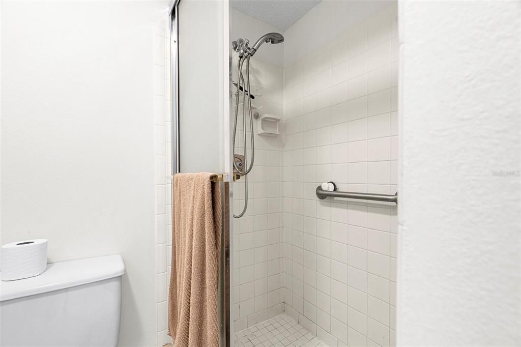 En Venta: $159,000 (2 camas, 2 baños, 925 Pies cuadrados)