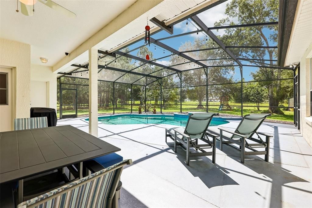 На продажу: $825,000 (3 спален, 3 ванн, 2810 Квадратных фут)