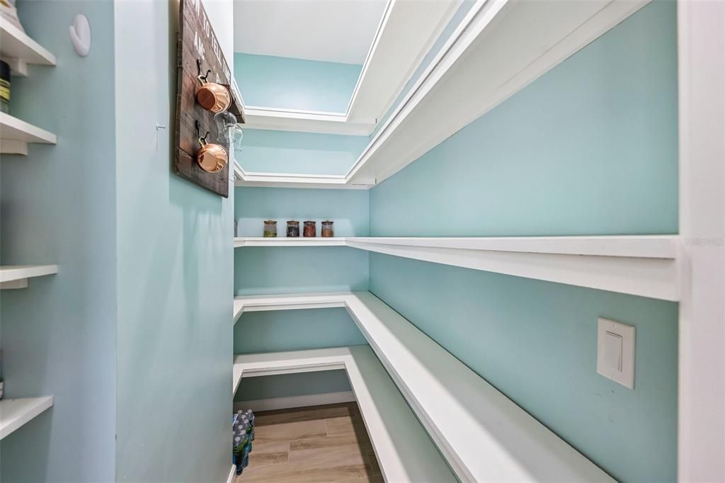 На продажу: $825,000 (3 спален, 3 ванн, 2810 Квадратных фут)