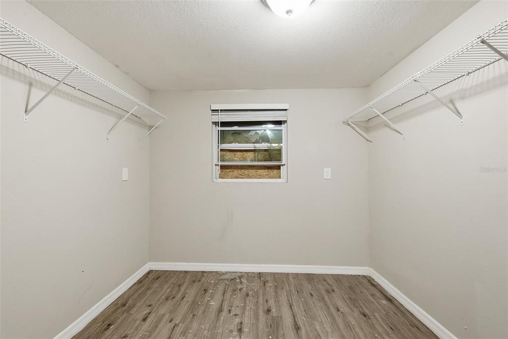 En Venta: $259,900 (3 camas, 1 baños, 1379 Pies cuadrados)
