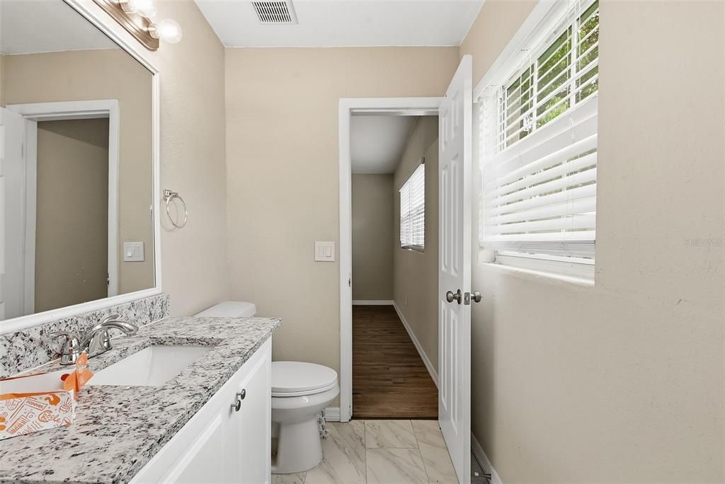 En Venta: $259,900 (3 camas, 1 baños, 1379 Pies cuadrados)