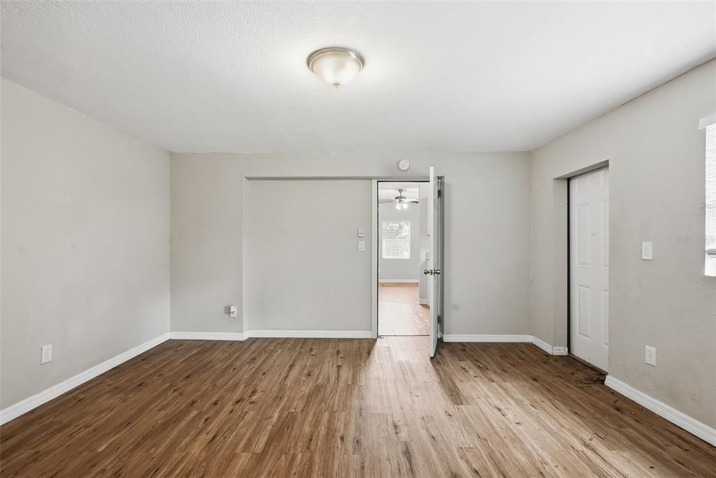 En Venta: $259,900 (3 camas, 1 baños, 1379 Pies cuadrados)