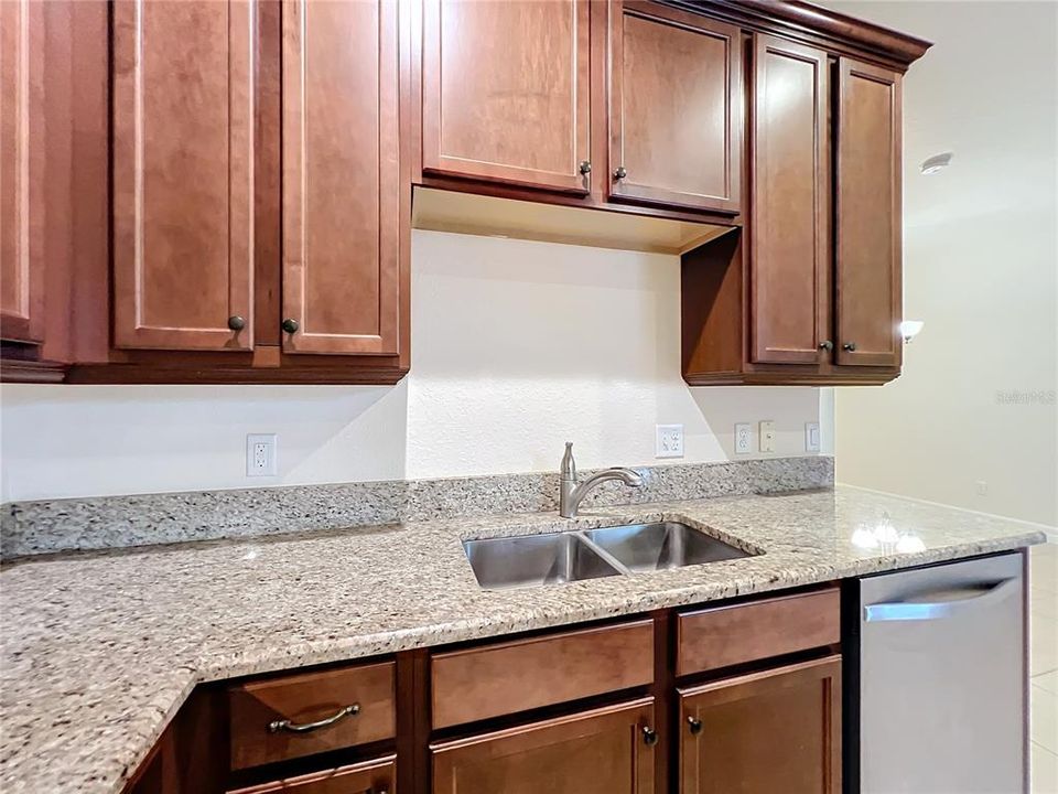 For Sale: $368,000 (3 beds, 2 baths, 1486 Square Feet)
