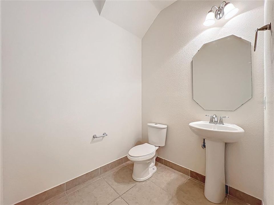 For Sale: $368,000 (3 beds, 2 baths, 1486 Square Feet)