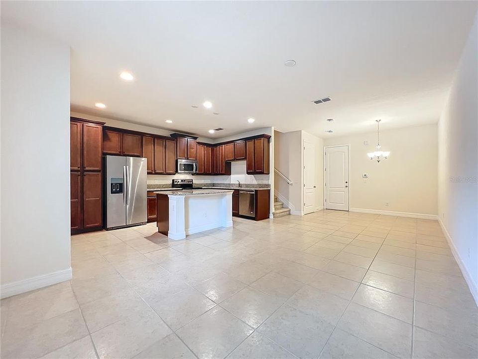 For Sale: $368,000 (3 beds, 2 baths, 1486 Square Feet)
