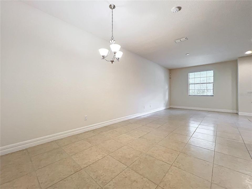 For Sale: $368,000 (3 beds, 2 baths, 1486 Square Feet)