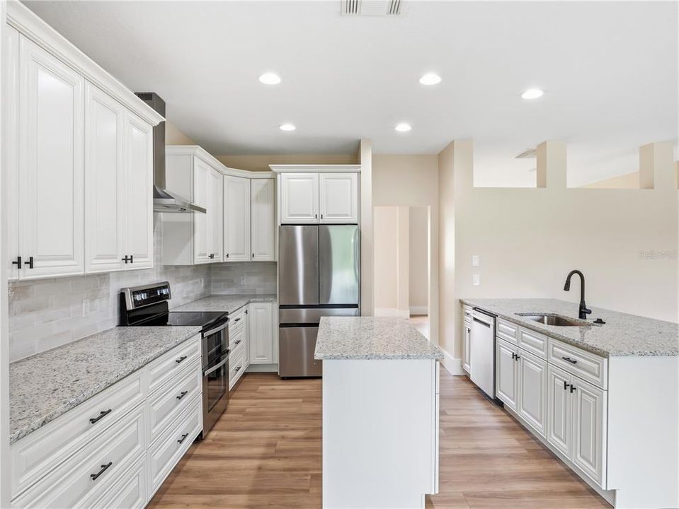 For Sale: $790,000 (5 beds, 4 baths, 3381 Square Feet)