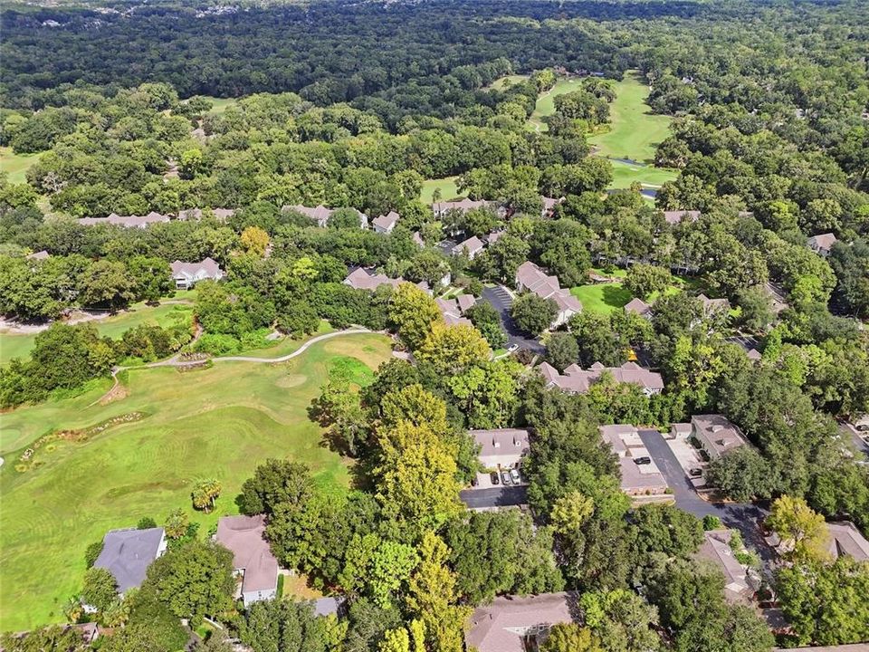 На продажу: $230,000 (2 спален, 2 ванн, 1400 Квадратных фут)
