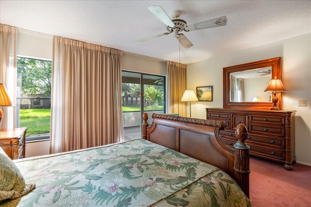 For Sale: $234,900 (2 beds, 2 baths, 1254 Square Feet)