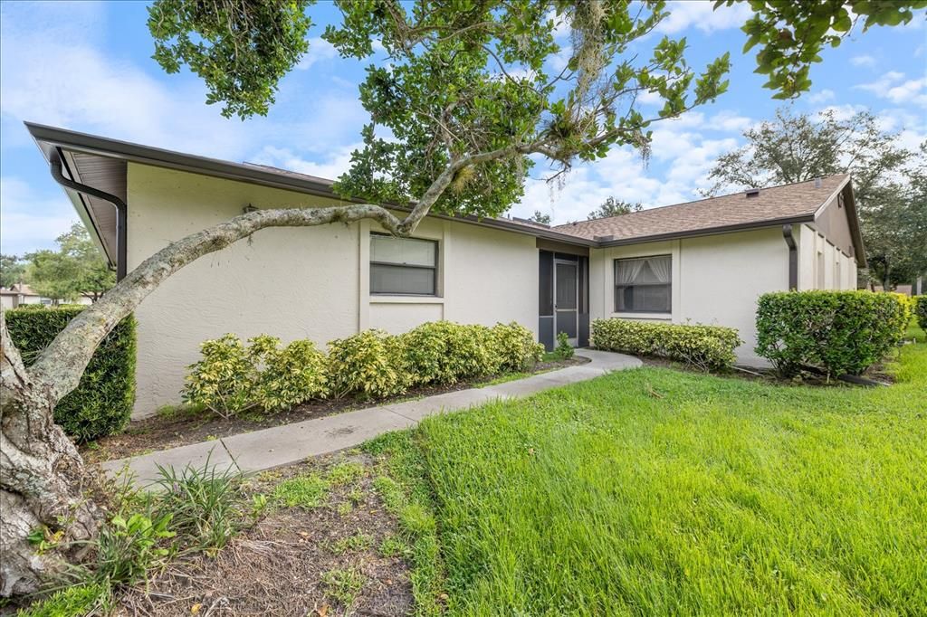 For Sale: $234,900 (2 beds, 2 baths, 1254 Square Feet)