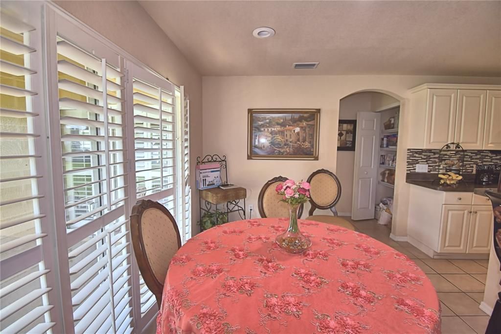 En Venta: $359,900 (3 camas, 2 baños, 1893 Pies cuadrados)
