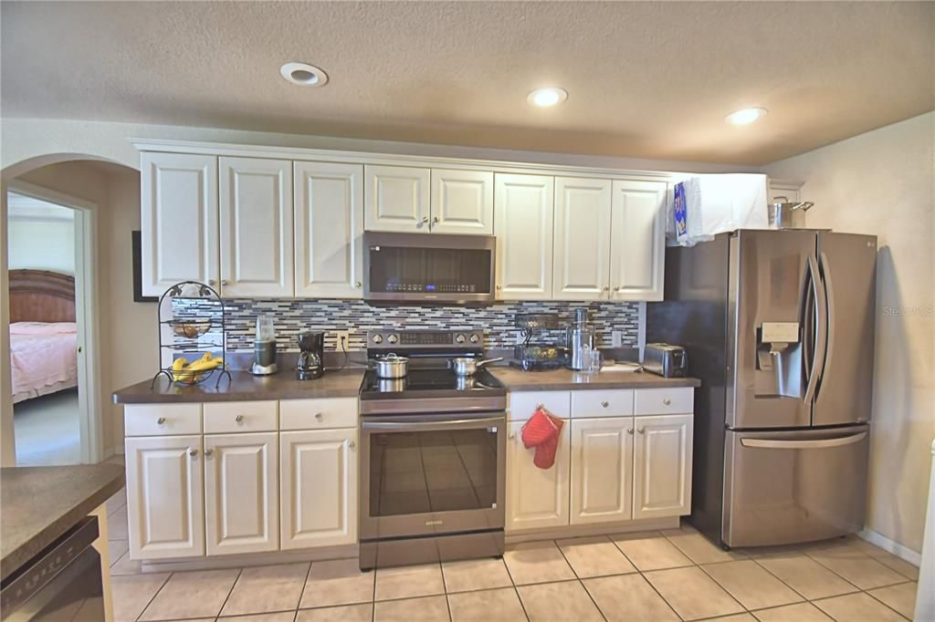 En Venta: $359,900 (3 camas, 2 baños, 1893 Pies cuadrados)