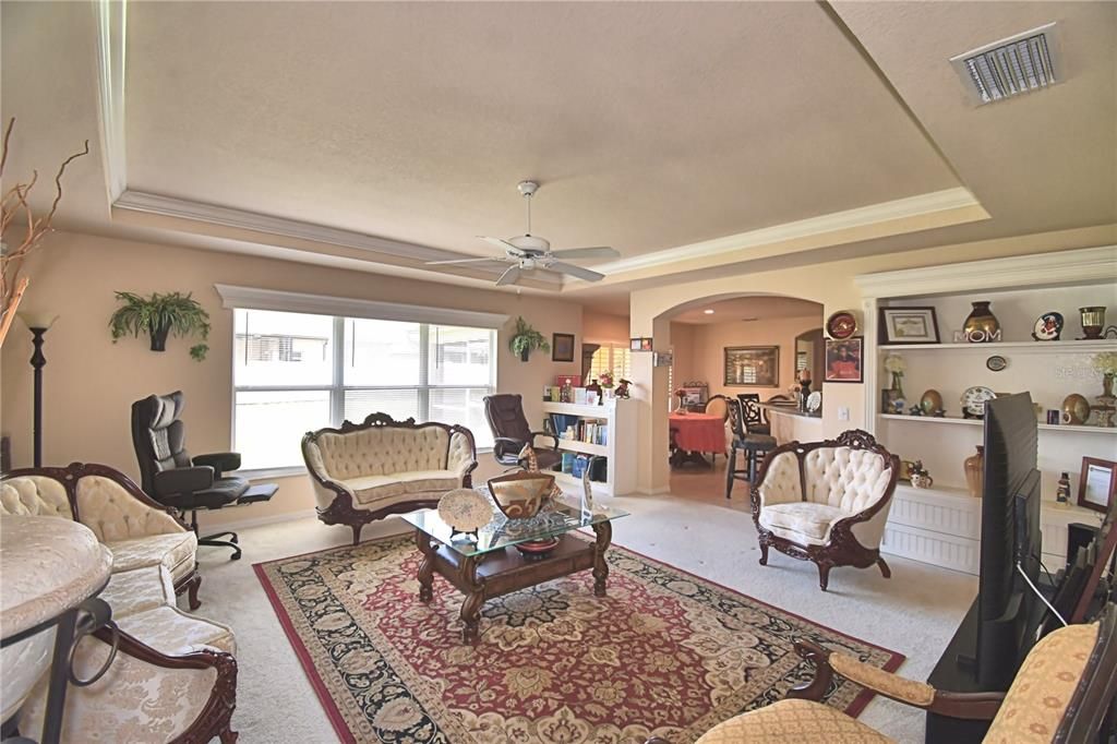 En Venta: $359,900 (3 camas, 2 baños, 1893 Pies cuadrados)
