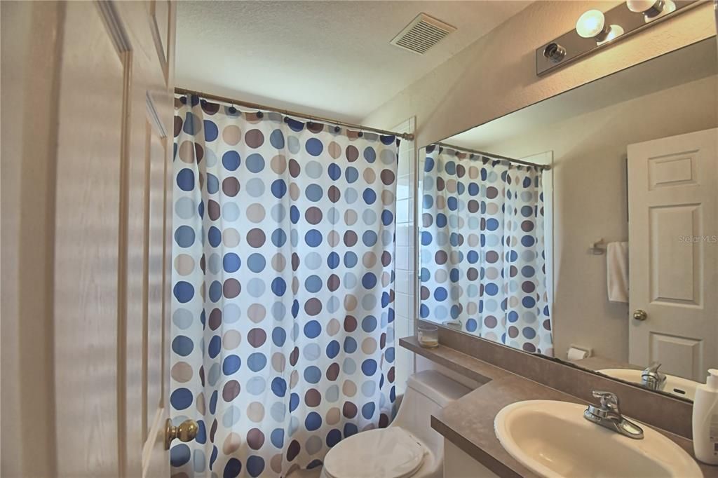 En Venta: $359,900 (3 camas, 2 baños, 1893 Pies cuadrados)