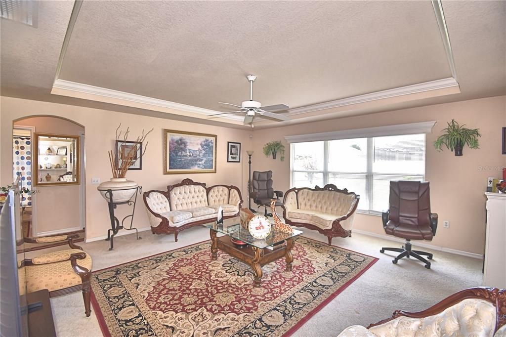 En Venta: $359,900 (3 camas, 2 baños, 1893 Pies cuadrados)
