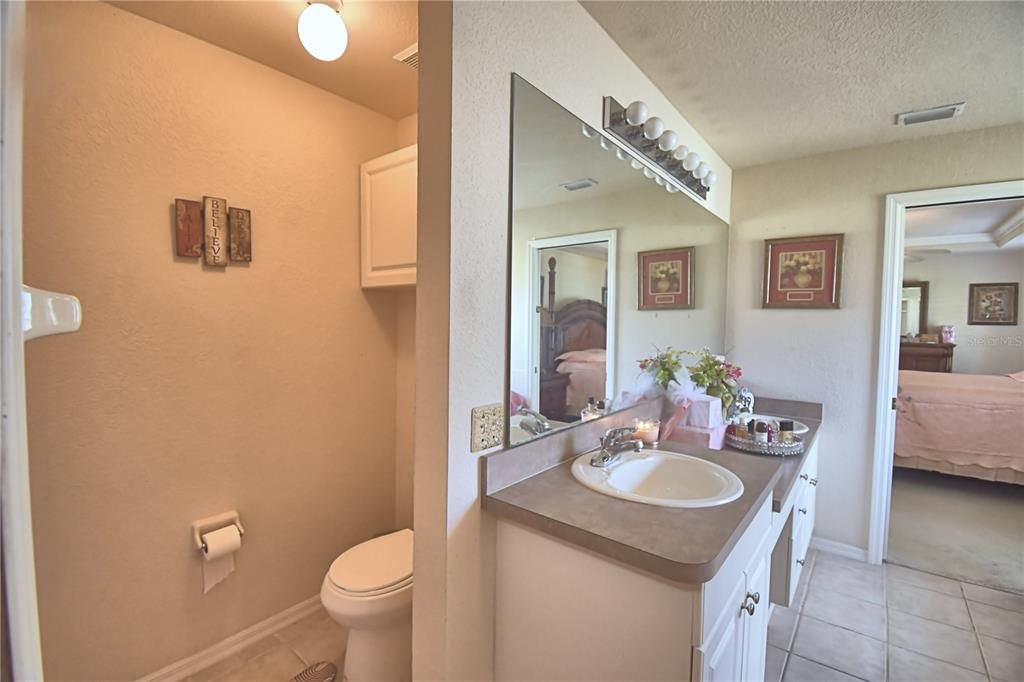 En Venta: $359,900 (3 camas, 2 baños, 1893 Pies cuadrados)