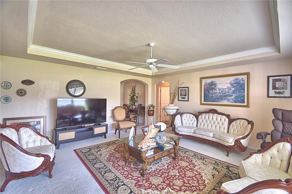 En Venta: $359,900 (3 camas, 2 baños, 1893 Pies cuadrados)