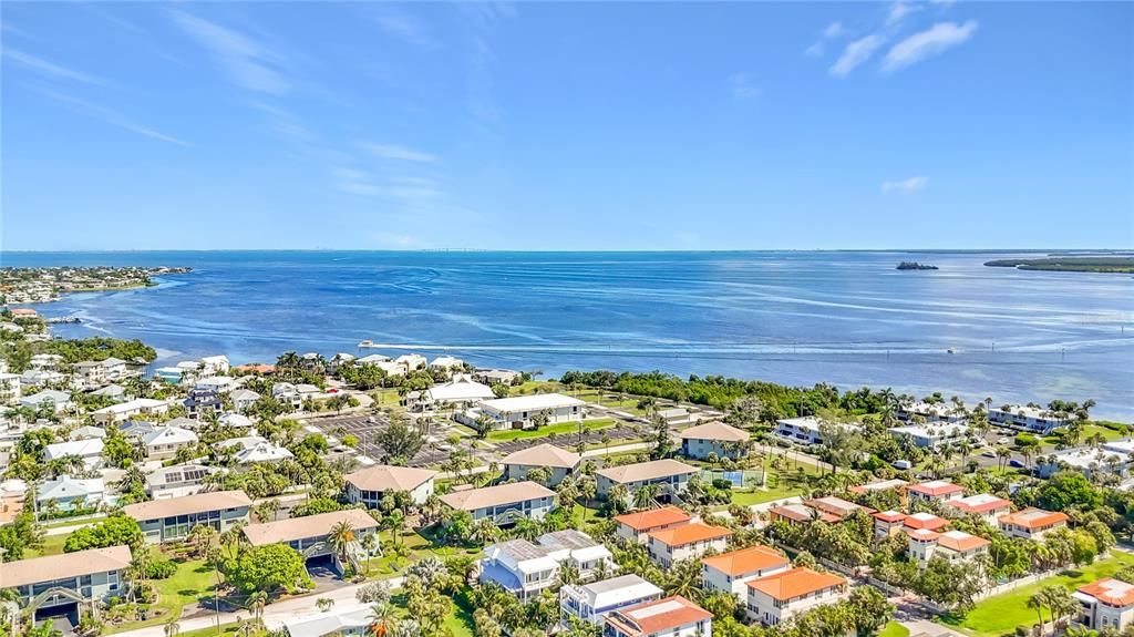 En Venta: $2,895,000 (5 camas, 6 baños, 2118 Pies cuadrados)