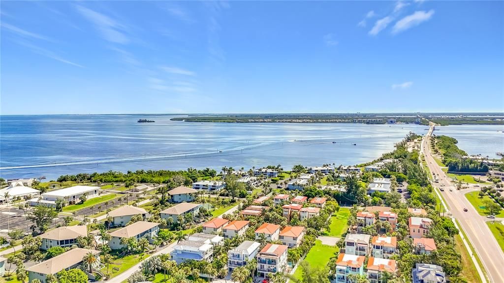 En Venta: $2,895,000 (5 camas, 6 baños, 2118 Pies cuadrados)