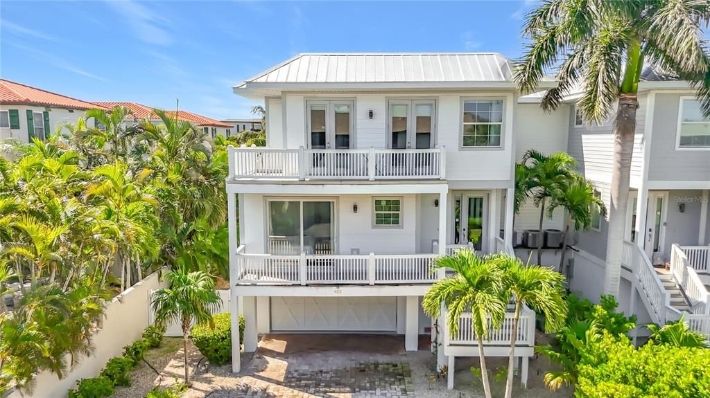 En Venta: $2,895,000 (5 camas, 6 baños, 2118 Pies cuadrados)