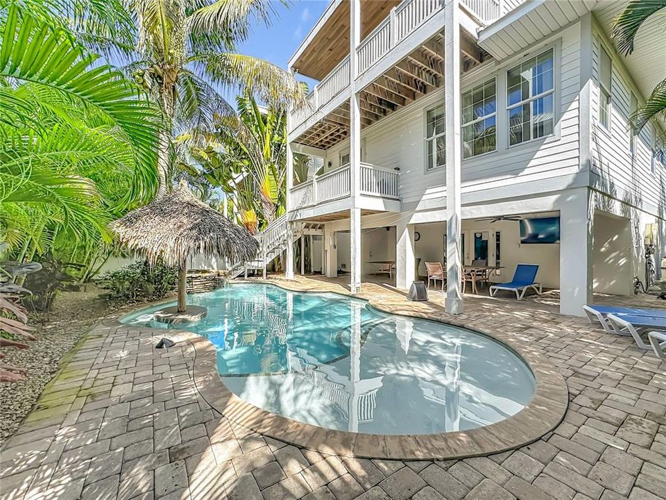 En Venta: $2,895,000 (5 camas, 6 baños, 2118 Pies cuadrados)
