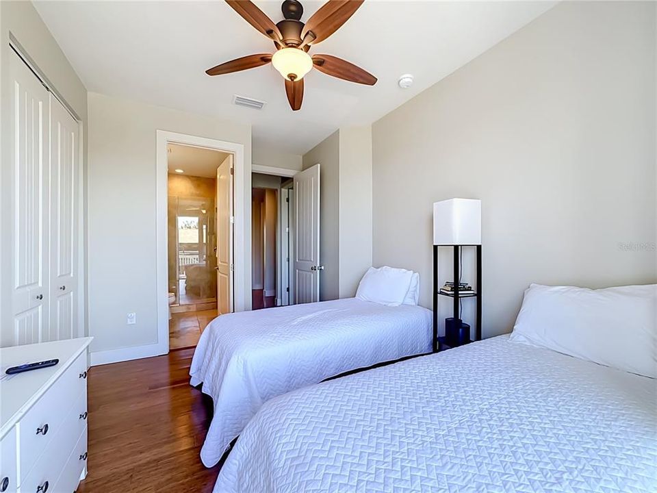 En Venta: $2,895,000 (5 camas, 6 baños, 2118 Pies cuadrados)