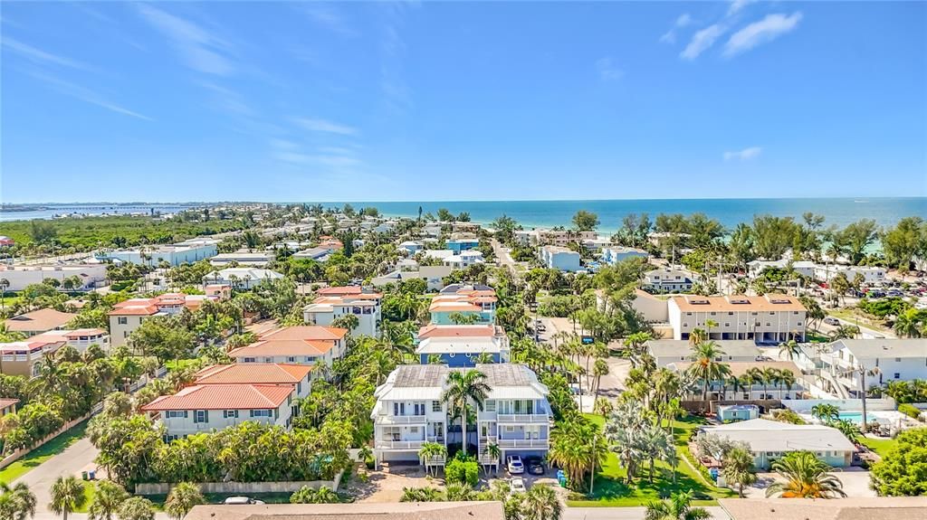 En Venta: $2,895,000 (5 camas, 6 baños, 2118 Pies cuadrados)