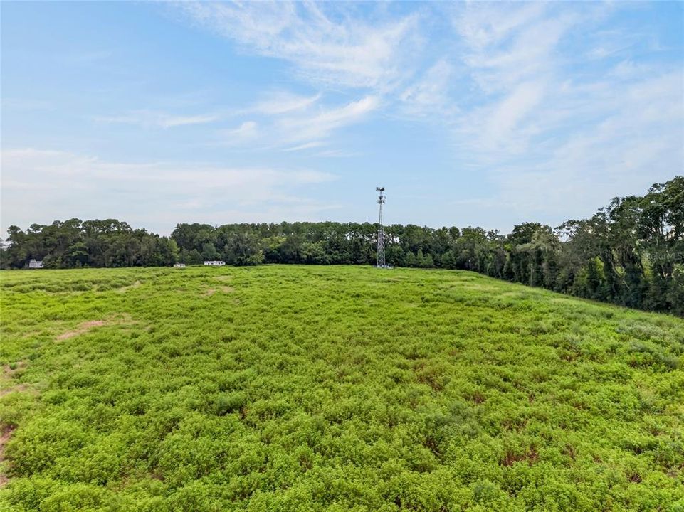 En Venta: $800,000 (23.00 acres)