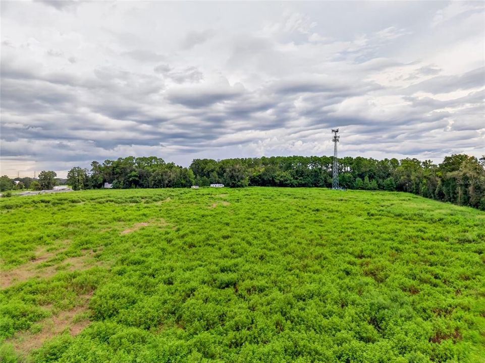 En Venta: $800,000 (23.00 acres)