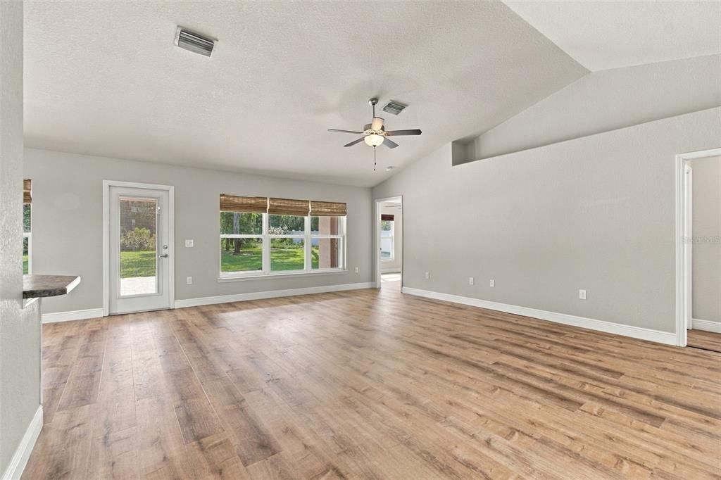 For Sale: $460,000 (4 beds, 2 baths, 2133 Square Feet)