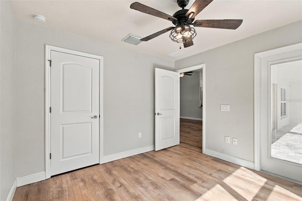 For Sale: $460,000 (4 beds, 2 baths, 2133 Square Feet)