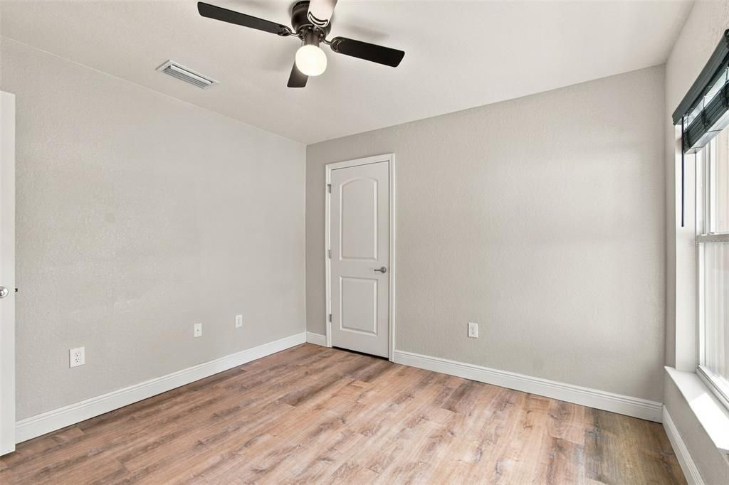 For Sale: $460,000 (4 beds, 2 baths, 2133 Square Feet)