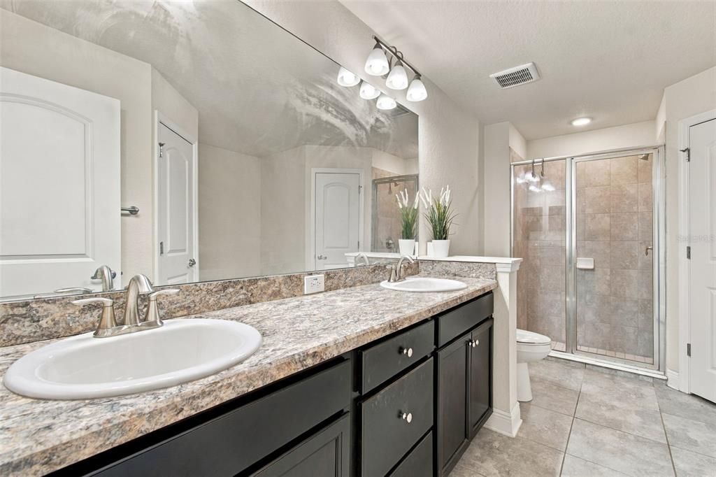 For Sale: $460,000 (4 beds, 2 baths, 2133 Square Feet)