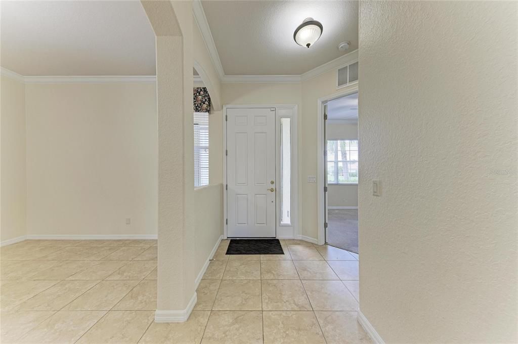 En Venta: $599,999 (4 camas, 2 baños, 2425 Pies cuadrados)