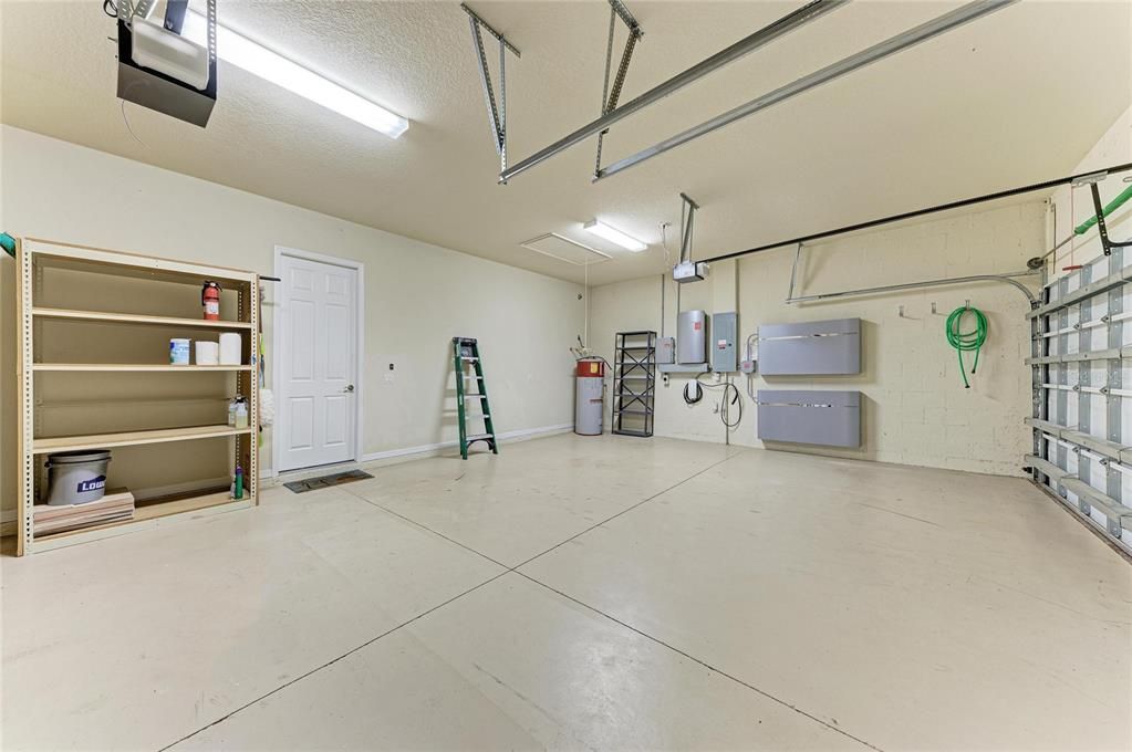 En Venta: $599,999 (4 camas, 2 baños, 2425 Pies cuadrados)