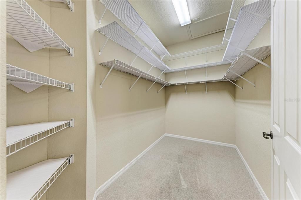 En Venta: $599,999 (4 camas, 2 baños, 2425 Pies cuadrados)