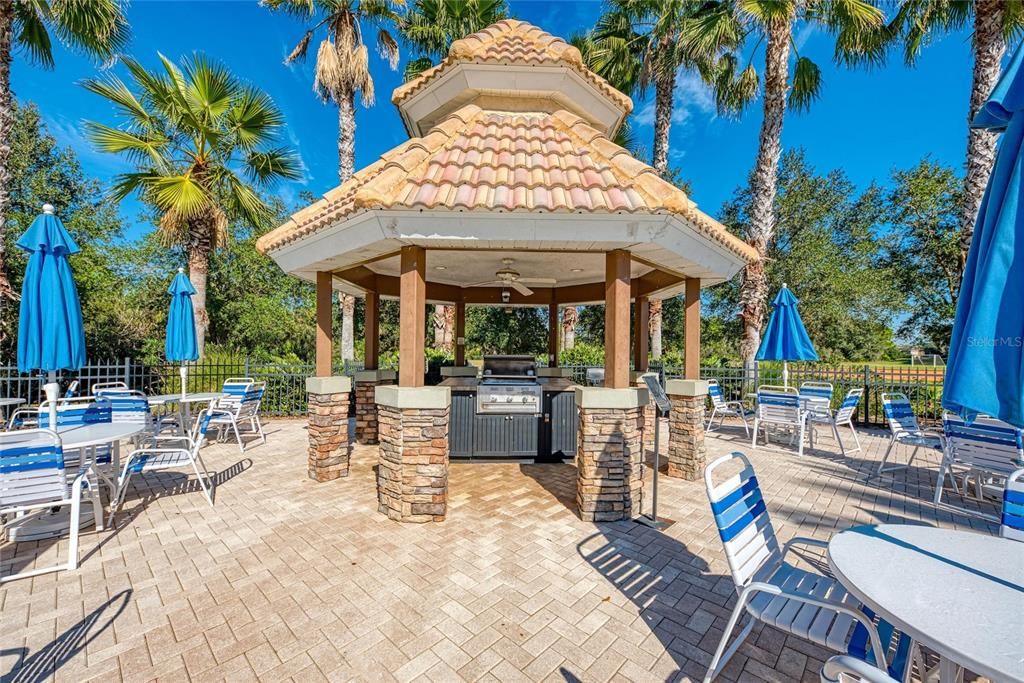 En Venta: $599,999 (4 camas, 2 baños, 2425 Pies cuadrados)