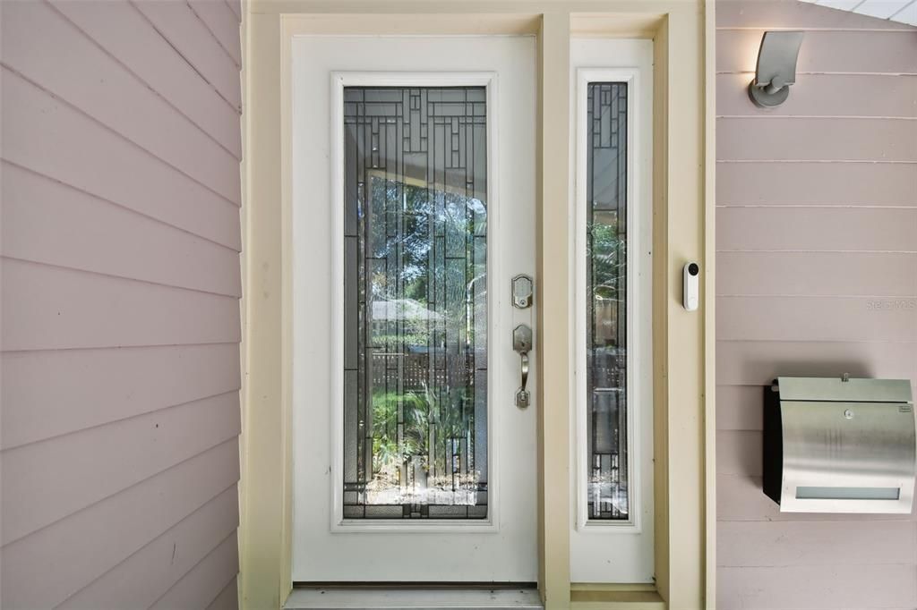For Rent: $3,950 (2 beds, 1 baths, 1231 Square Feet)