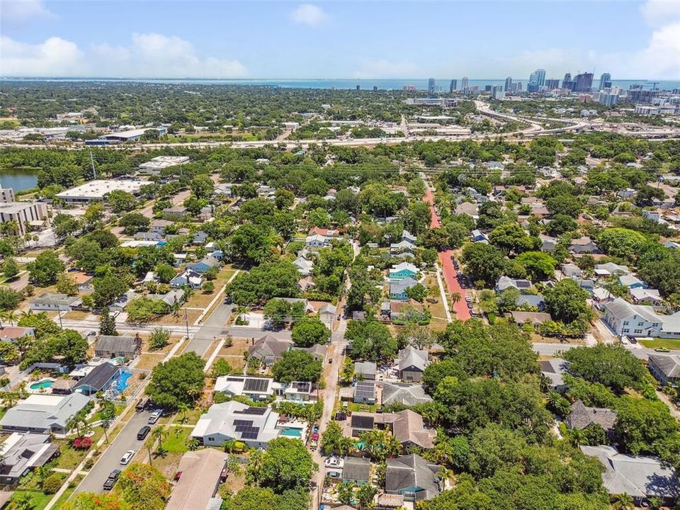 For Rent: $3,950 (2 beds, 1 baths, 1231 Square Feet)