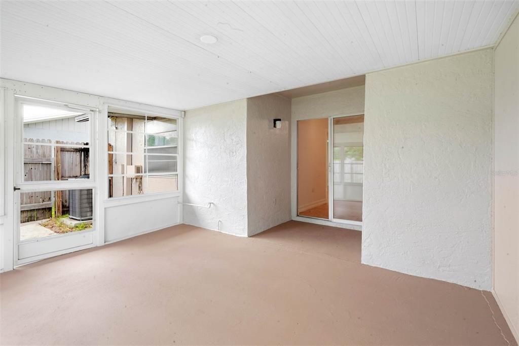На продажу: $249,900 (3 спален, 2 ванн, 1080 Квадратных фут)