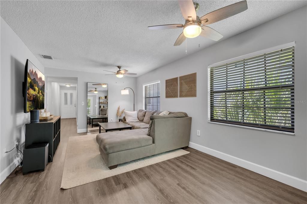 For Rent: $2,700 (2 beds, 2 baths, 1412 Square Feet)