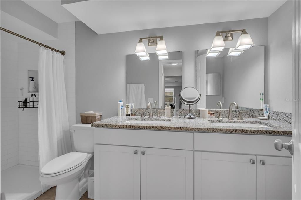 For Rent: $2,700 (2 beds, 2 baths, 1412 Square Feet)