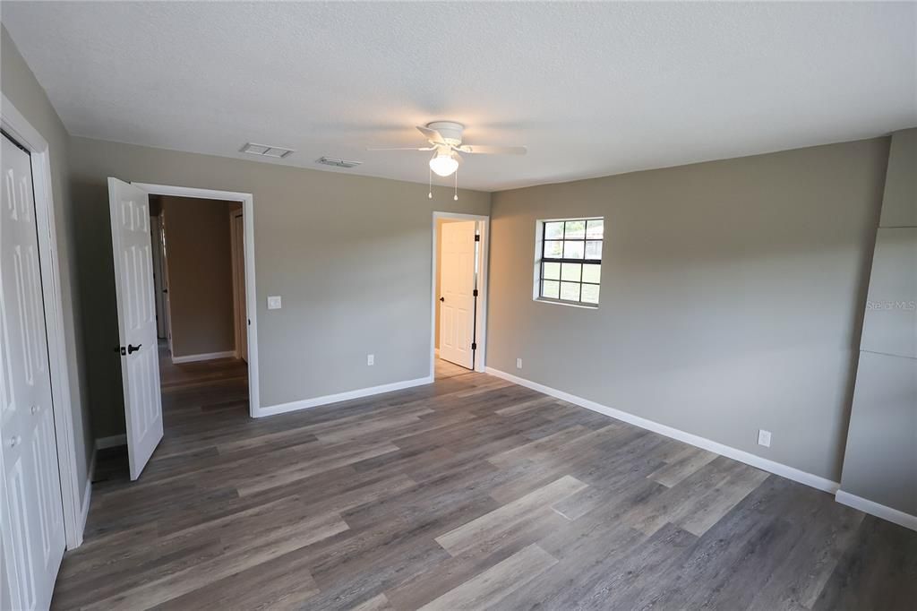 En Venta: $394,900 (3 camas, 3 baños, 1756 Pies cuadrados)