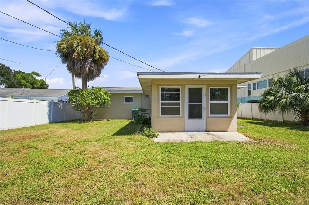Activo con contrato: $495,000 (3 camas, 1 baños, 1277 Pies cuadrados)