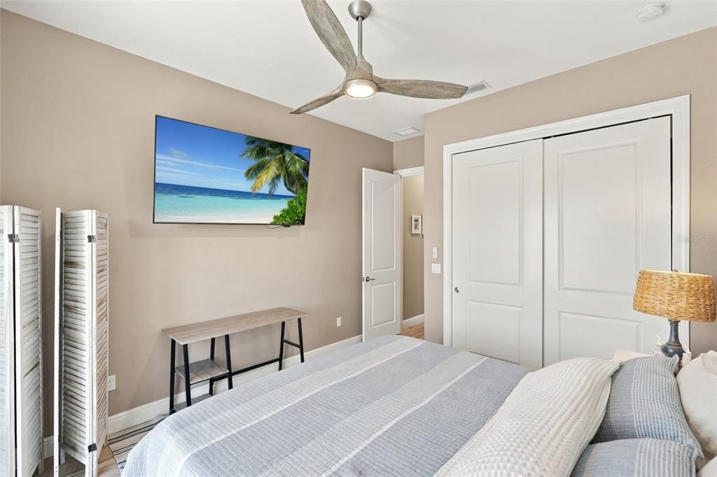 For Sale: $640,000 (3 beds, 2 baths, 1728 Square Feet)