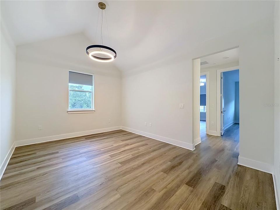 En Venta: $469,000 (3 camas, 3 baños, 1940 Pies cuadrados)