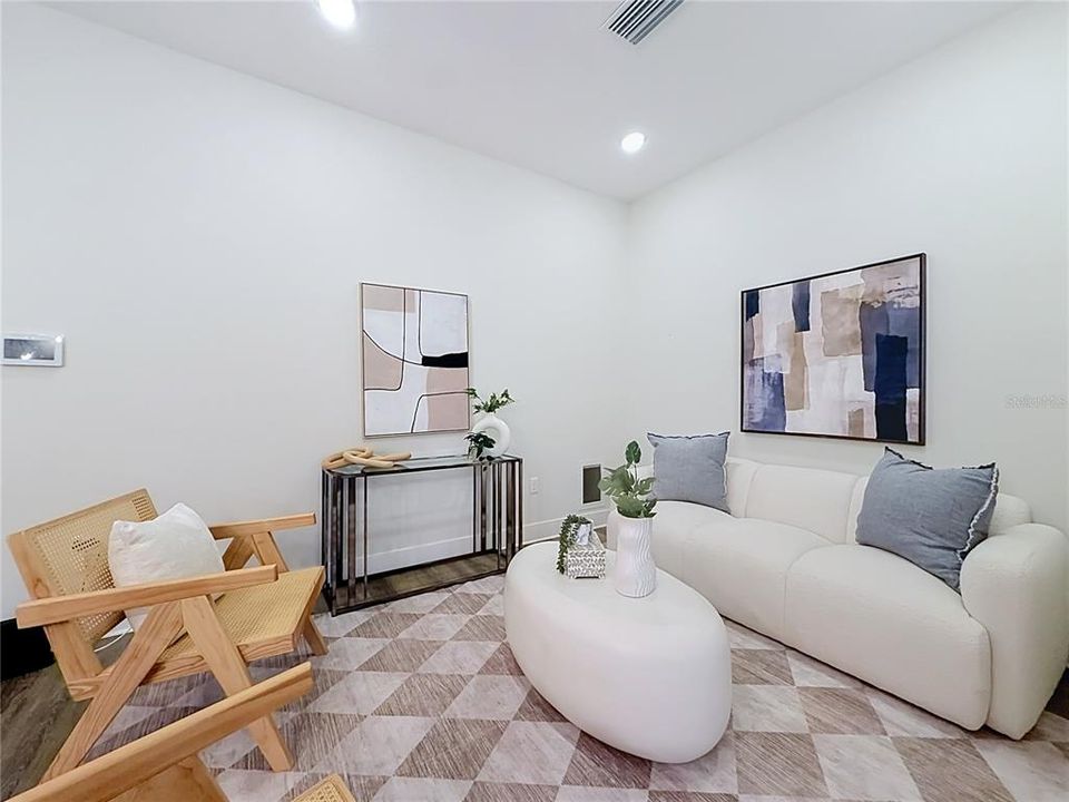 En Venta: $469,000 (3 camas, 3 baños, 1940 Pies cuadrados)