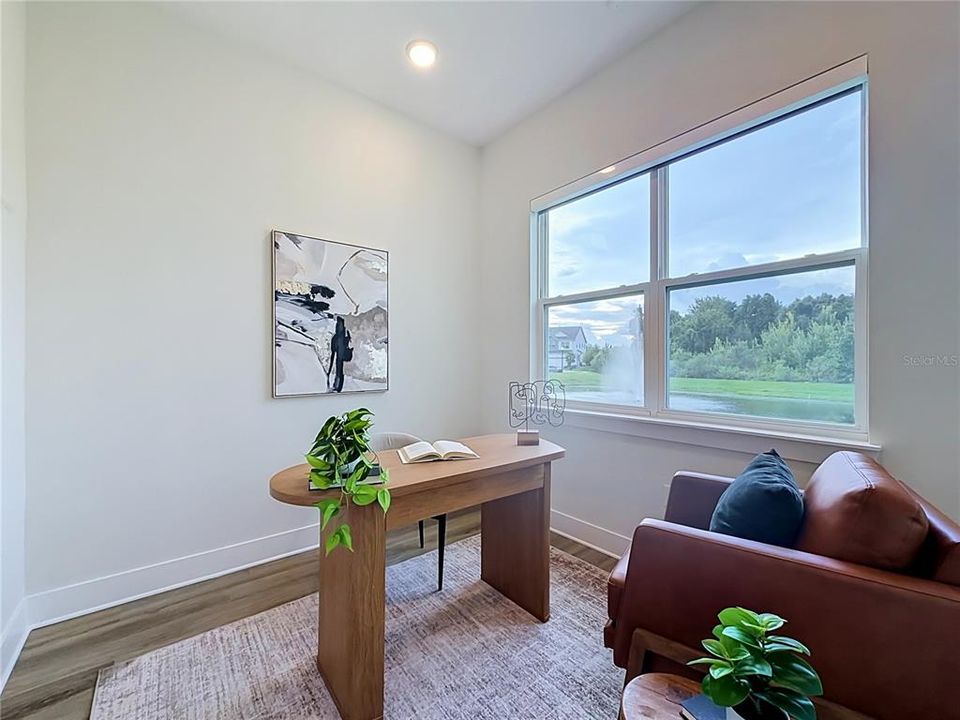 En Venta: $469,000 (3 camas, 3 baños, 1940 Pies cuadrados)