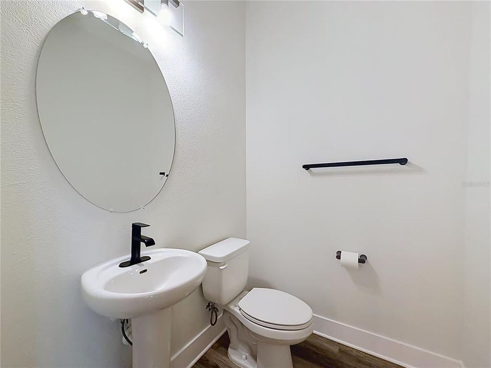En Venta: $469,000 (3 camas, 3 baños, 1940 Pies cuadrados)